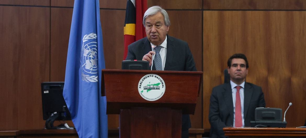 Secretário-geral da ONU, António Guterres, discursa no Parlamento do Timor-Leste.