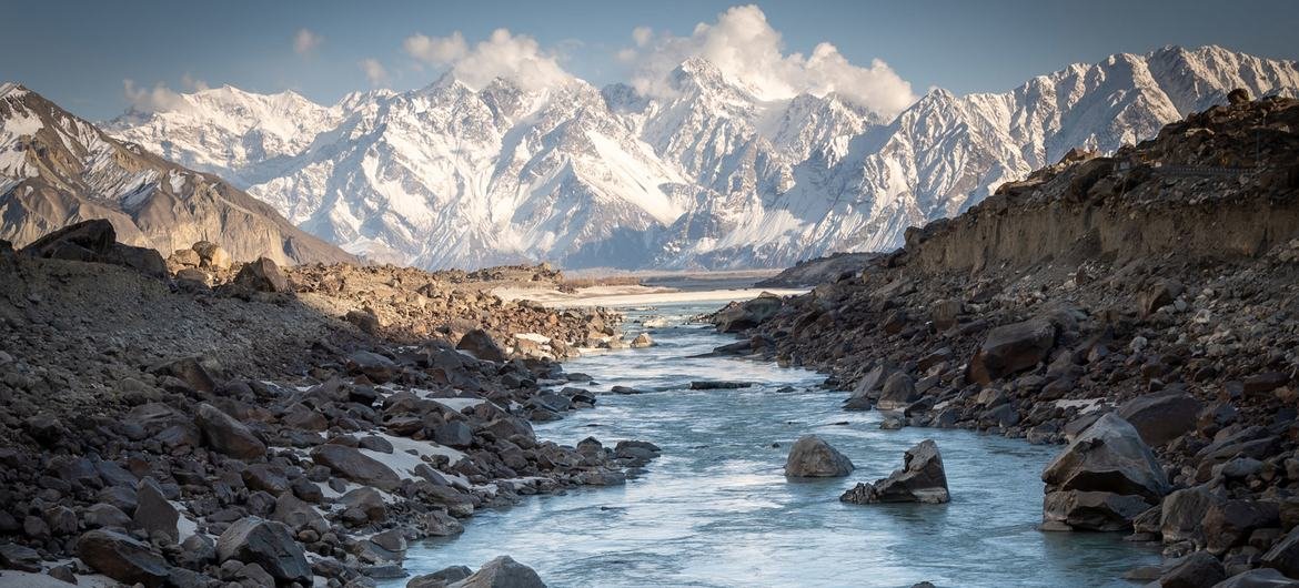 Montanhas perto de Skardu, Gilgit Baltistan, Paquistão