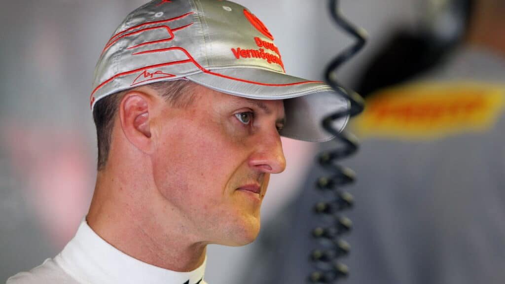 Jornal revela que Schumacher viajou à Suíça para nascimento da neta