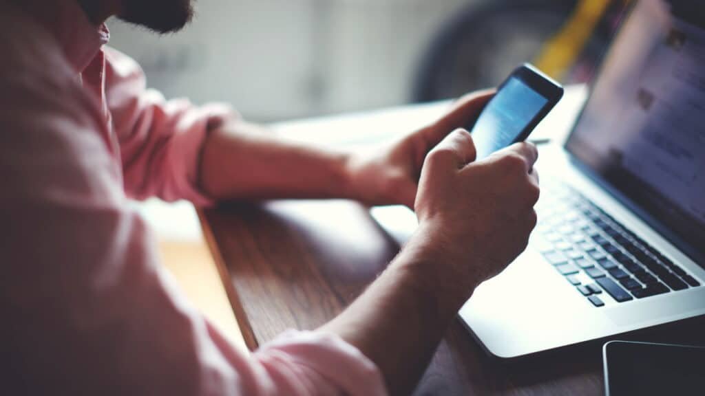 Economize dados móveis com 3 ajustes simples no seu celular